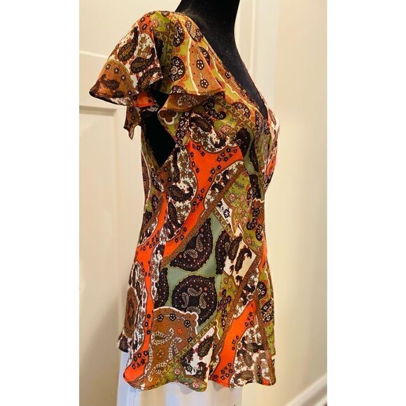 DressBarn Women's V Neck Paisley Large Blouse Split Ruffle over Sleeveless Top a - Picture 2 of 3